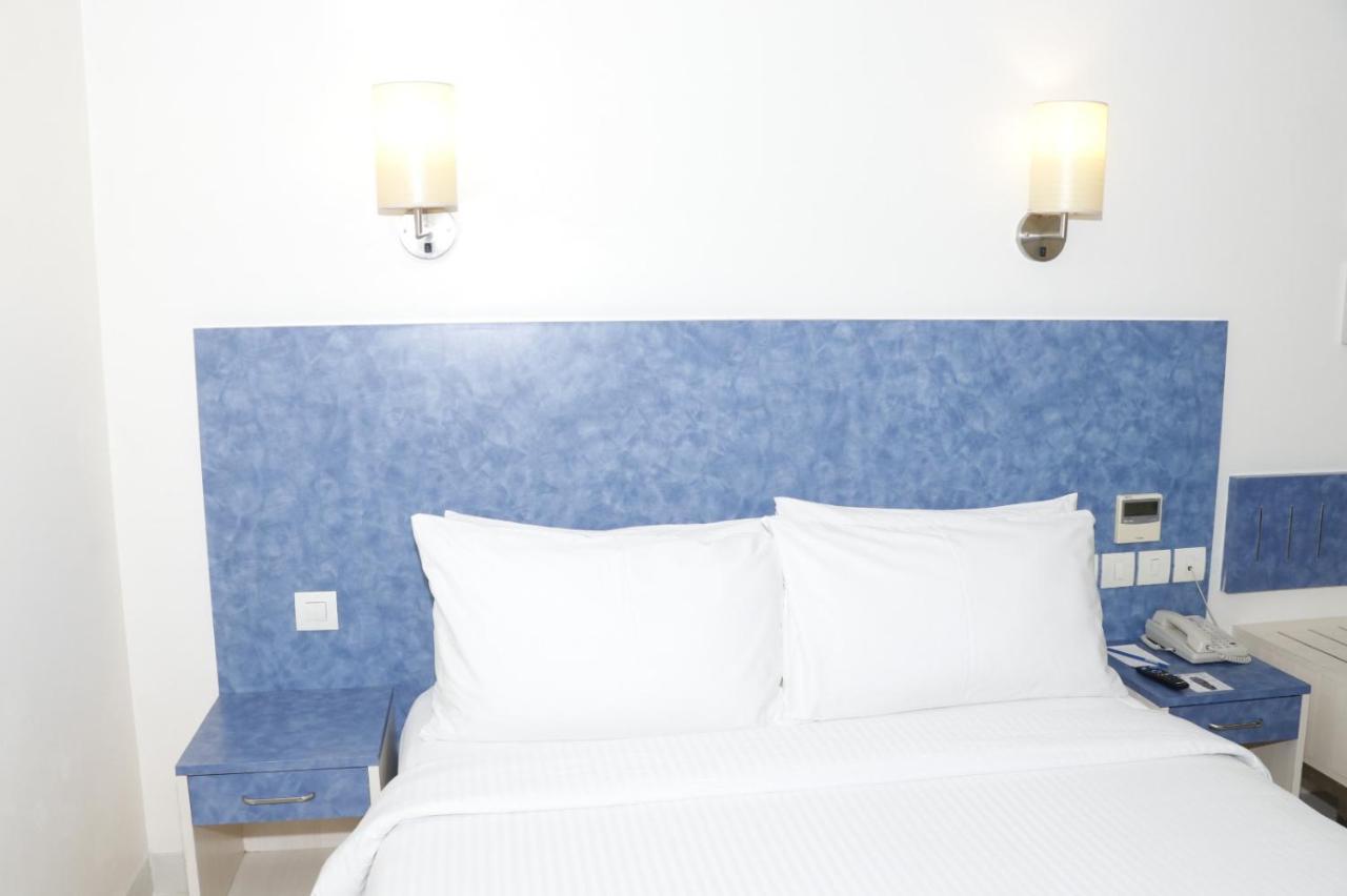 Hometel Chandigarh Luaran gambar