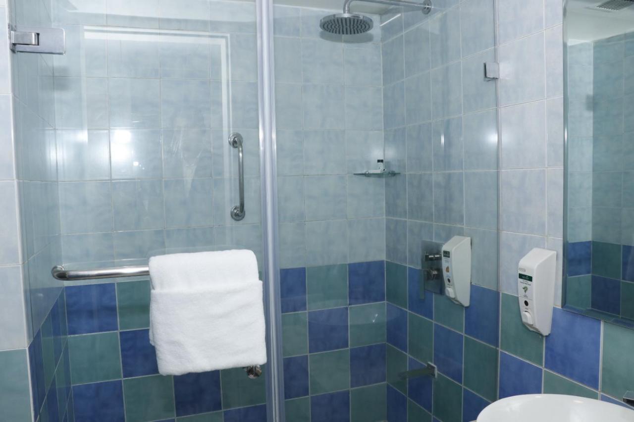 Hometel Chandigarh Luaran gambar