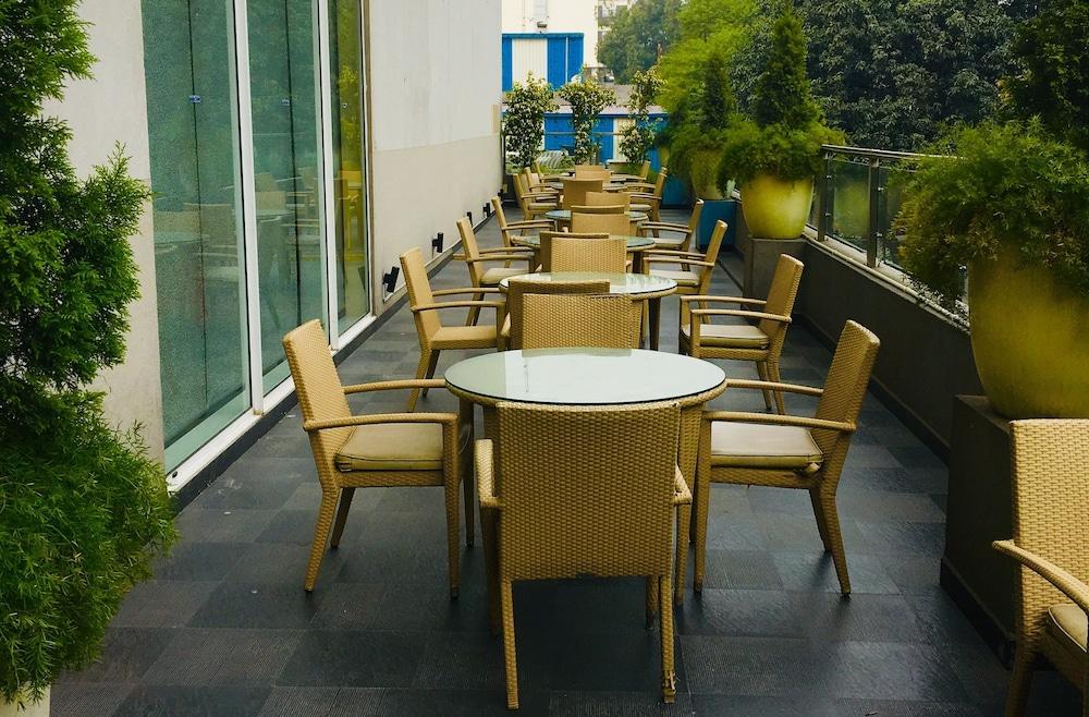 Hometel Chandigarh Luaran gambar