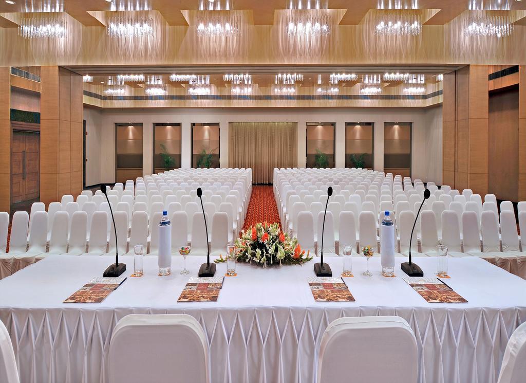 Hometel Chandigarh Luaran gambar