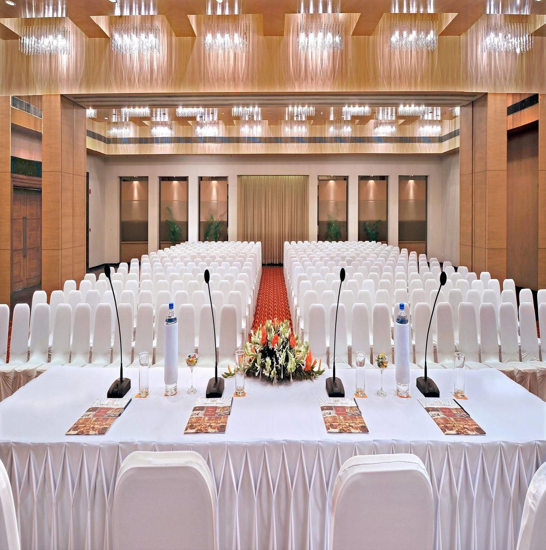 Hometel Chandigarh Luaran gambar