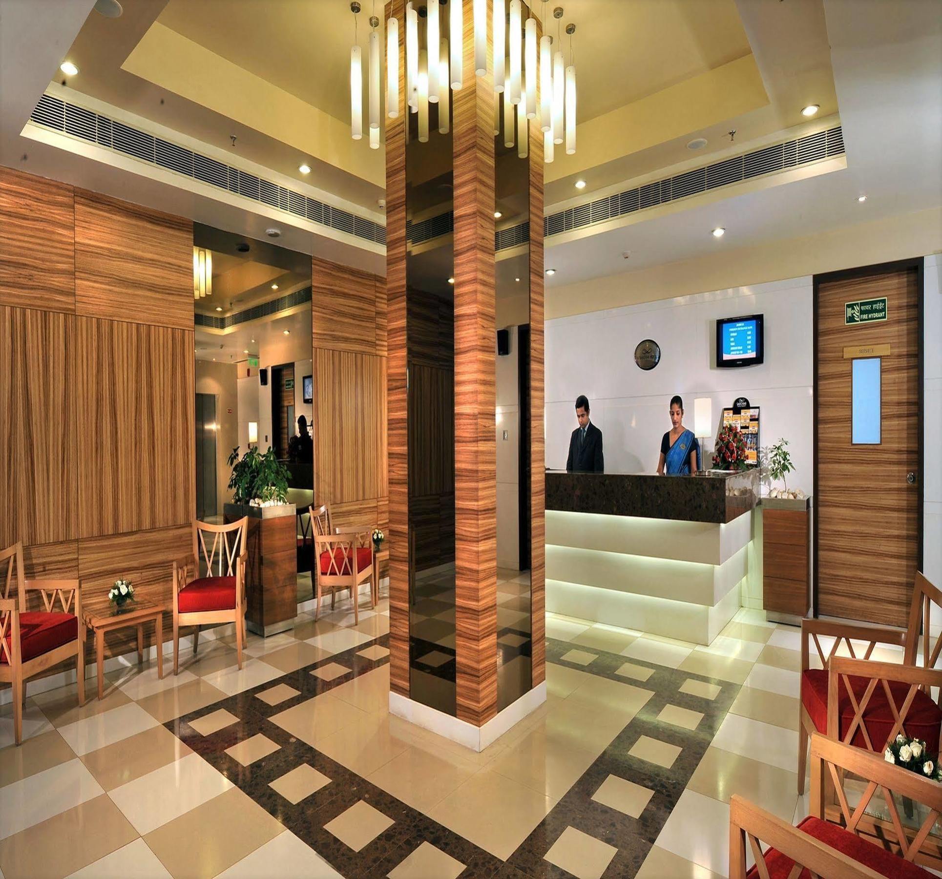 Hometel Chandigarh Luaran gambar