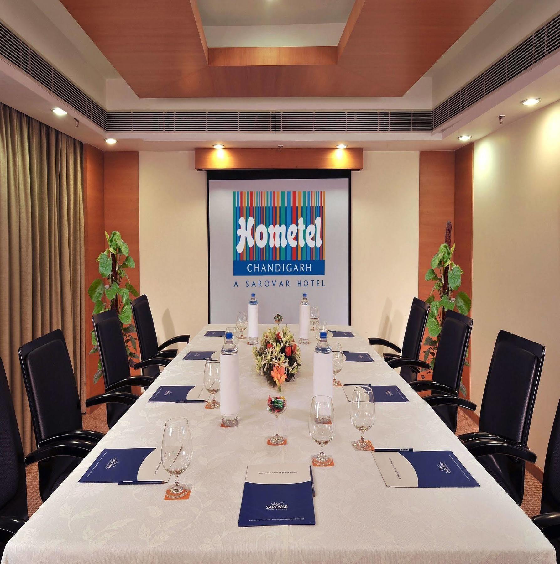 Hometel Chandigarh Luaran gambar