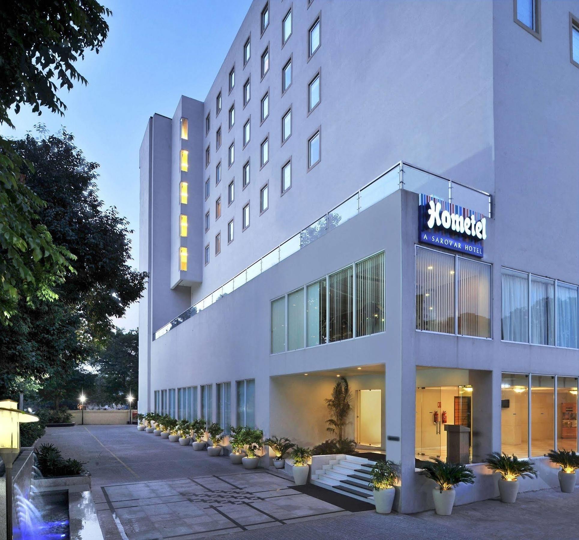 Hometel Chandigarh Luaran gambar